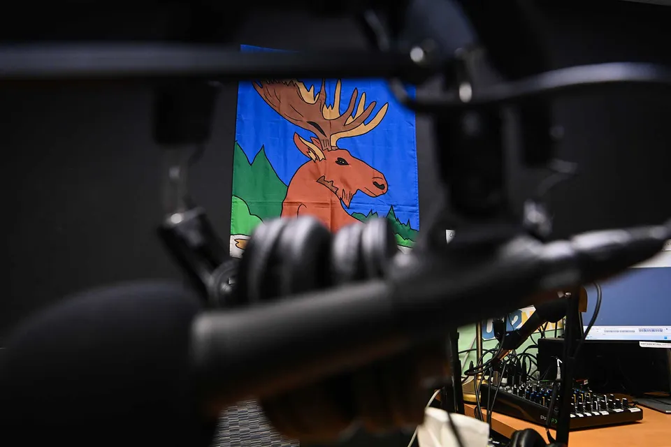 a moose flag in the background